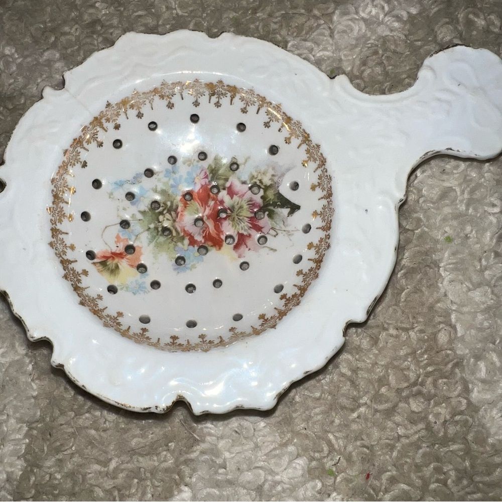 Vintage Floral Ceramic Tea Strainer
